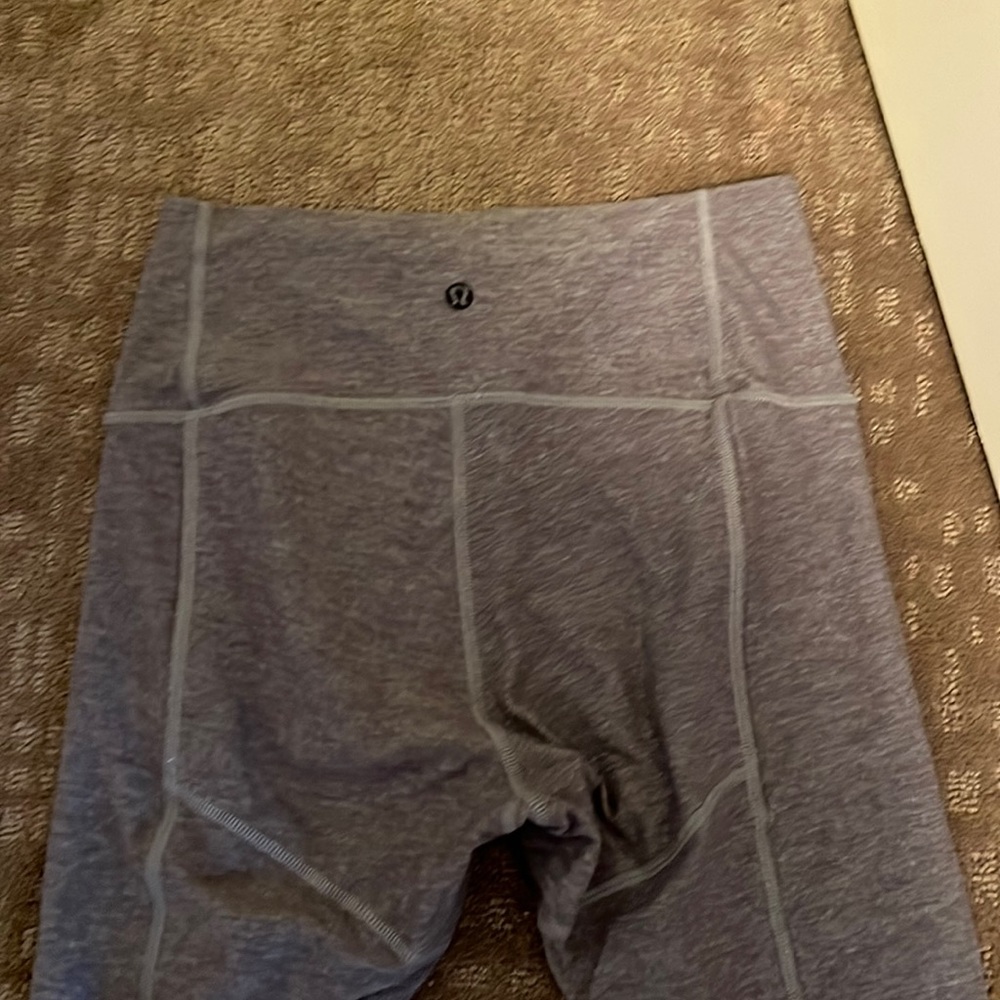 Lululemon- size 8 special wunder under
